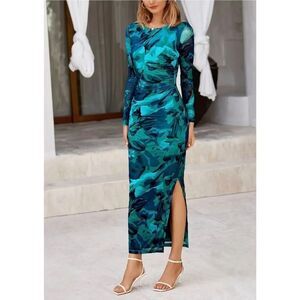 Trendy Queen Women's Green/Blue Poly/Spandex Lined Long Sleeve Left Side Slit Bo